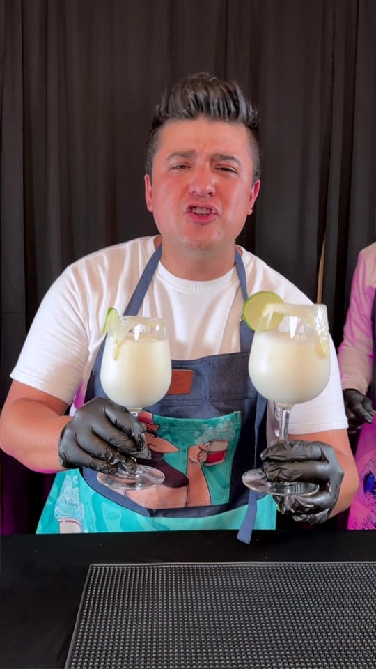 Post 8 by Luis Martínez on TikTok (video)