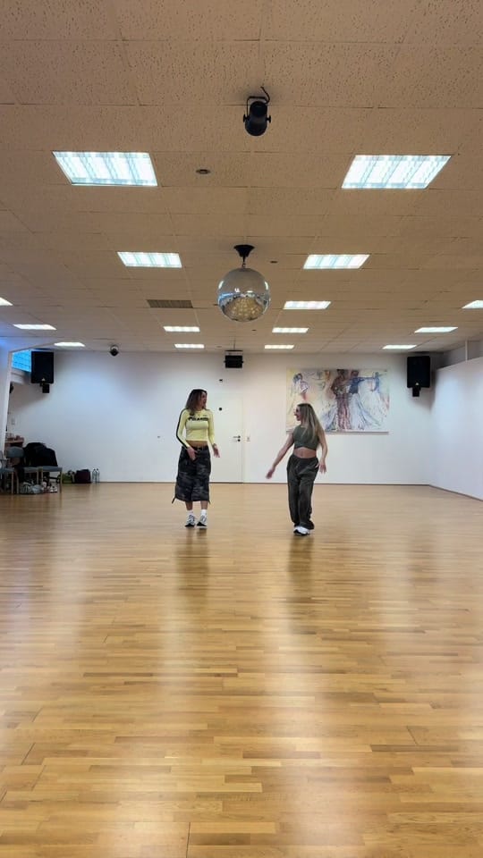 Post 9 by LEONIE ATHINA on TikTok (video)