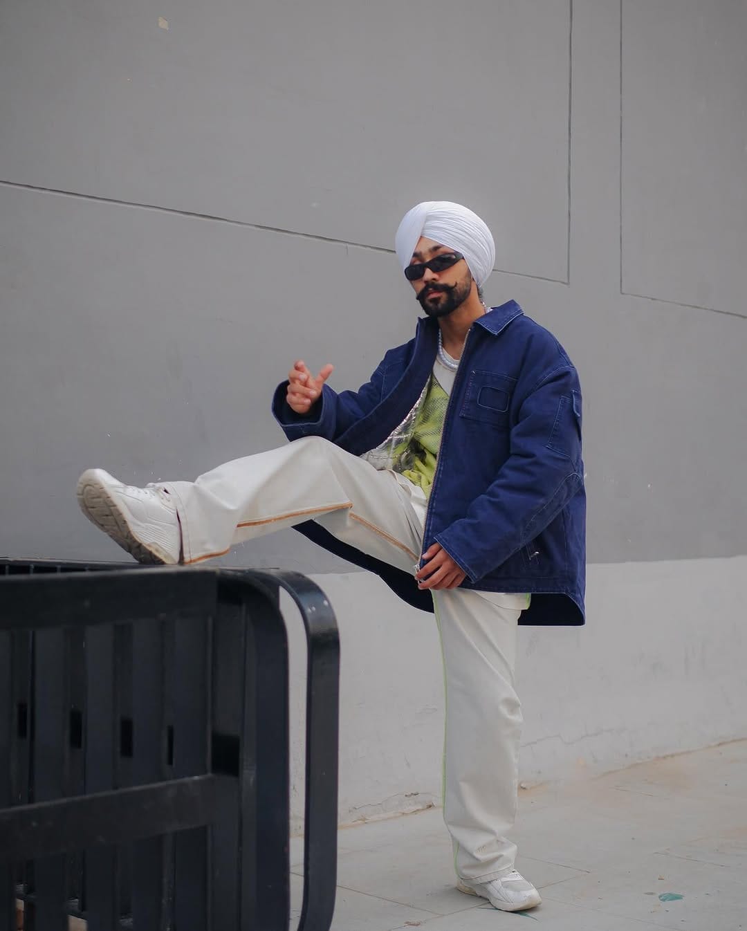 Post 9 by Rajanвιr ѕιngн (ਬਟਾਲੇ ਆਲਾ) on Instagram (carousel)