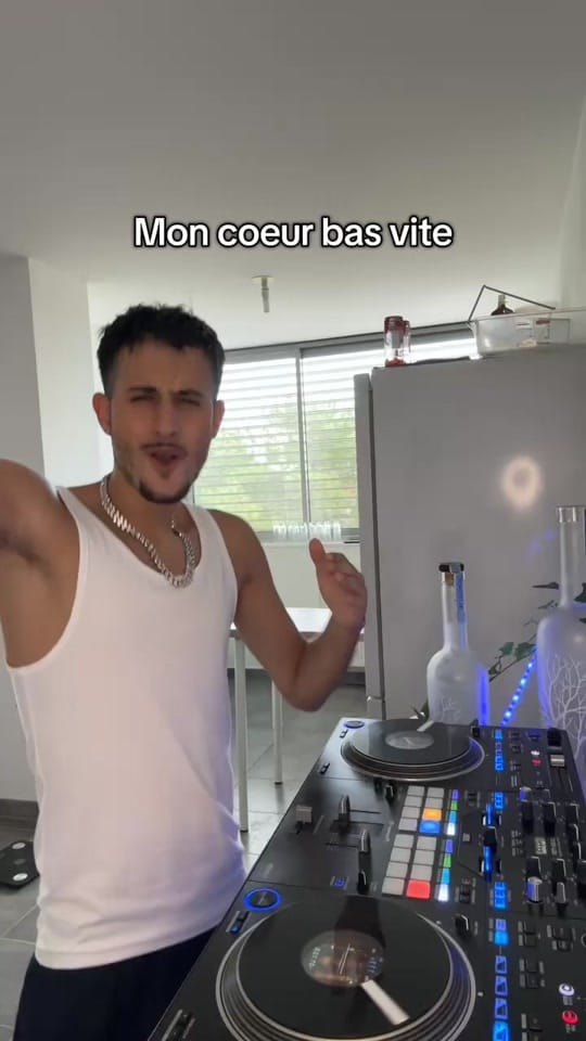 Post 9 by Djtitox on TikTok (video)