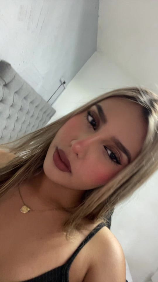 Post 5 by Sofi ✰ on TikTok (video)