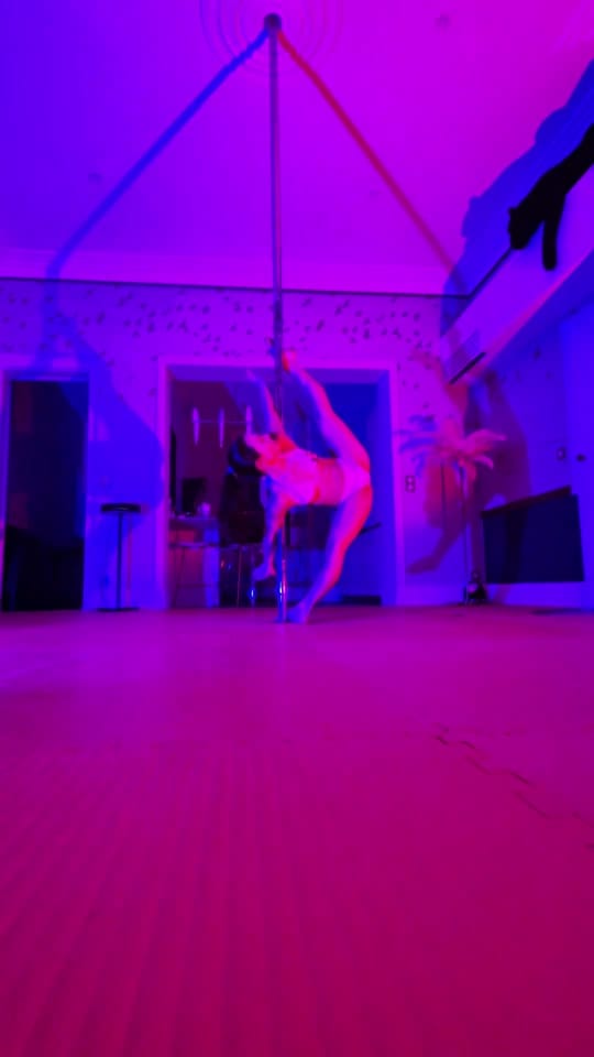 Post 10 by La vie est un 🌵 😈🌵 on TikTok (video)