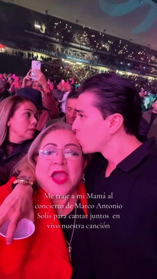 Post 8 by Alex Astorga on TikTok (video)