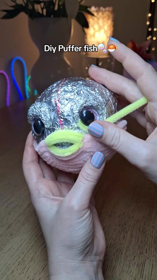 Post 1 by KITSCHY FLORE on TikTok (video)