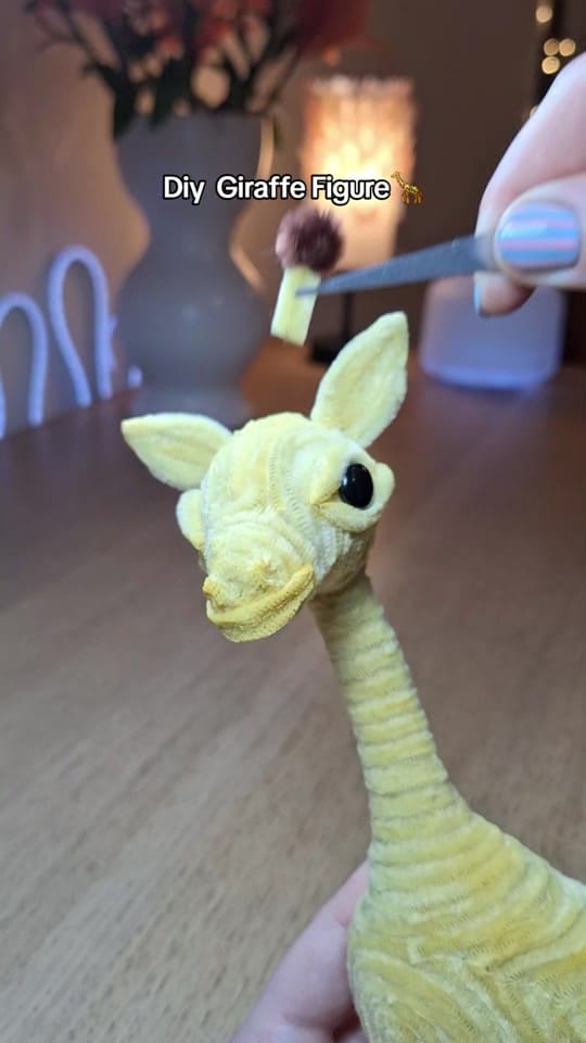 Post 7 by KITSCHY FLORE on TikTok (video)