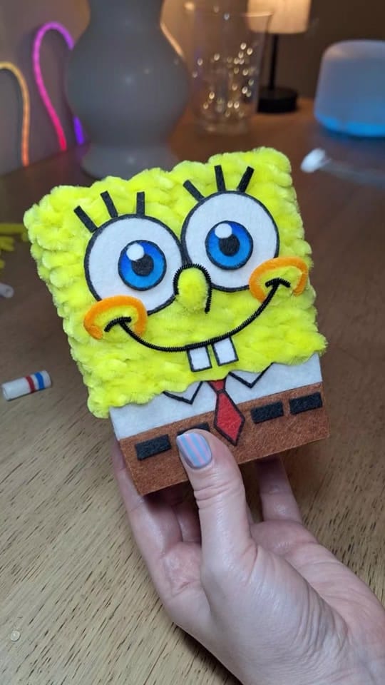 Post 4 by KITSCHY FLORE on TikTok (video)