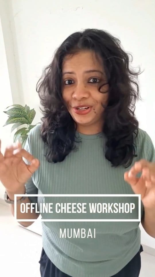 Post 4 by Cat Café Studio on Instagram (video)