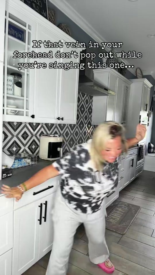 Post 1 by Brittany Mitchell on TikTok (video)