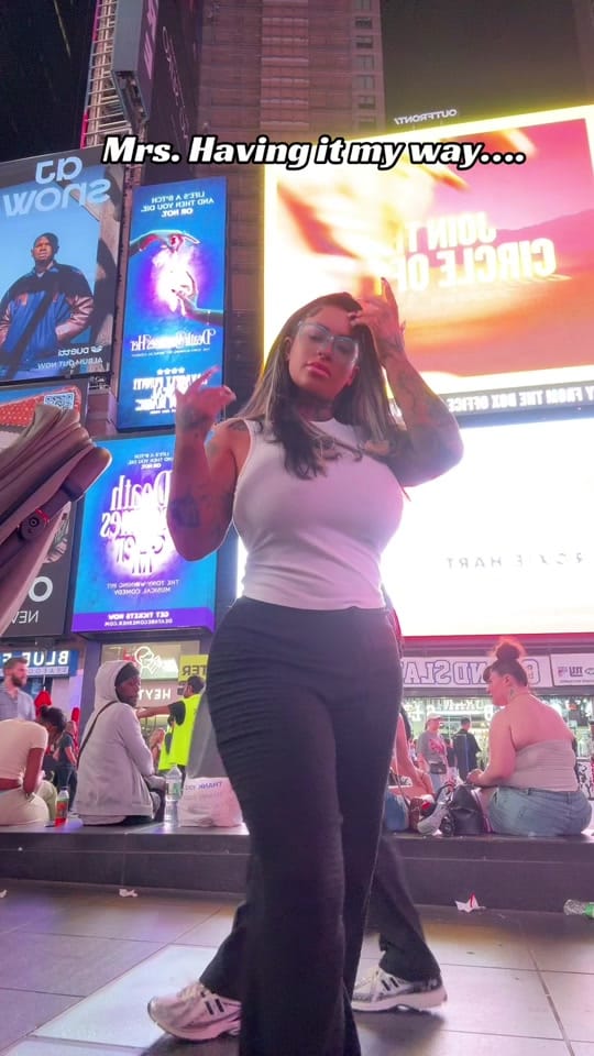 Post 2 by OfficialHollywoodBrittany on TikTok (video)