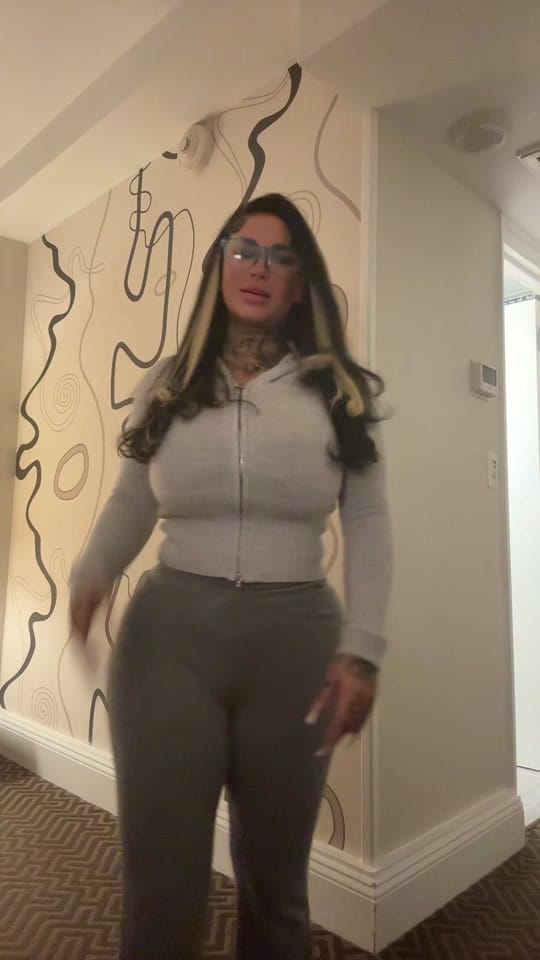 Post 7 by OfficialHollywoodBrittany on TikTok (video)