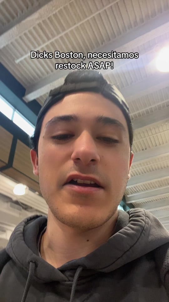 Post 1 by The Gomz on TikTok (video)