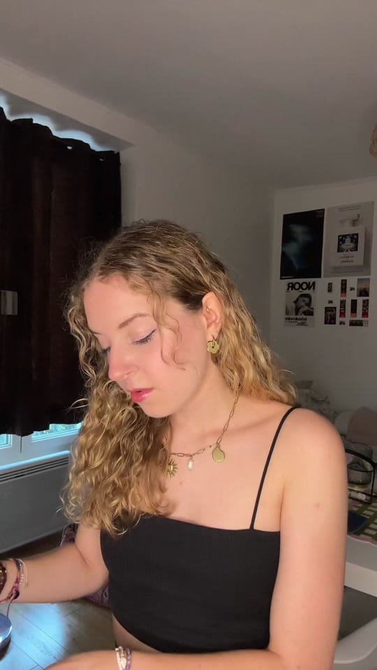 Post 5 by Clémence 💐🤍 on TikTok (video)