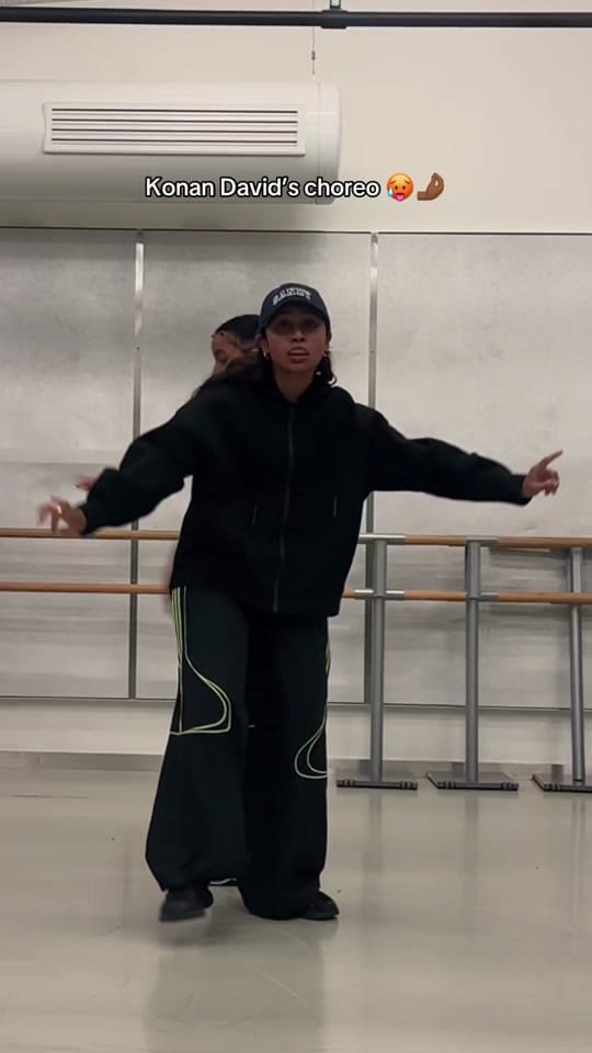 Post 6 by USHA JEY on TikTok (video)