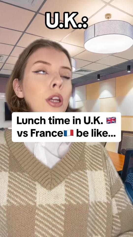 Post 8 by La Vie d’Amelia on TikTok (video)