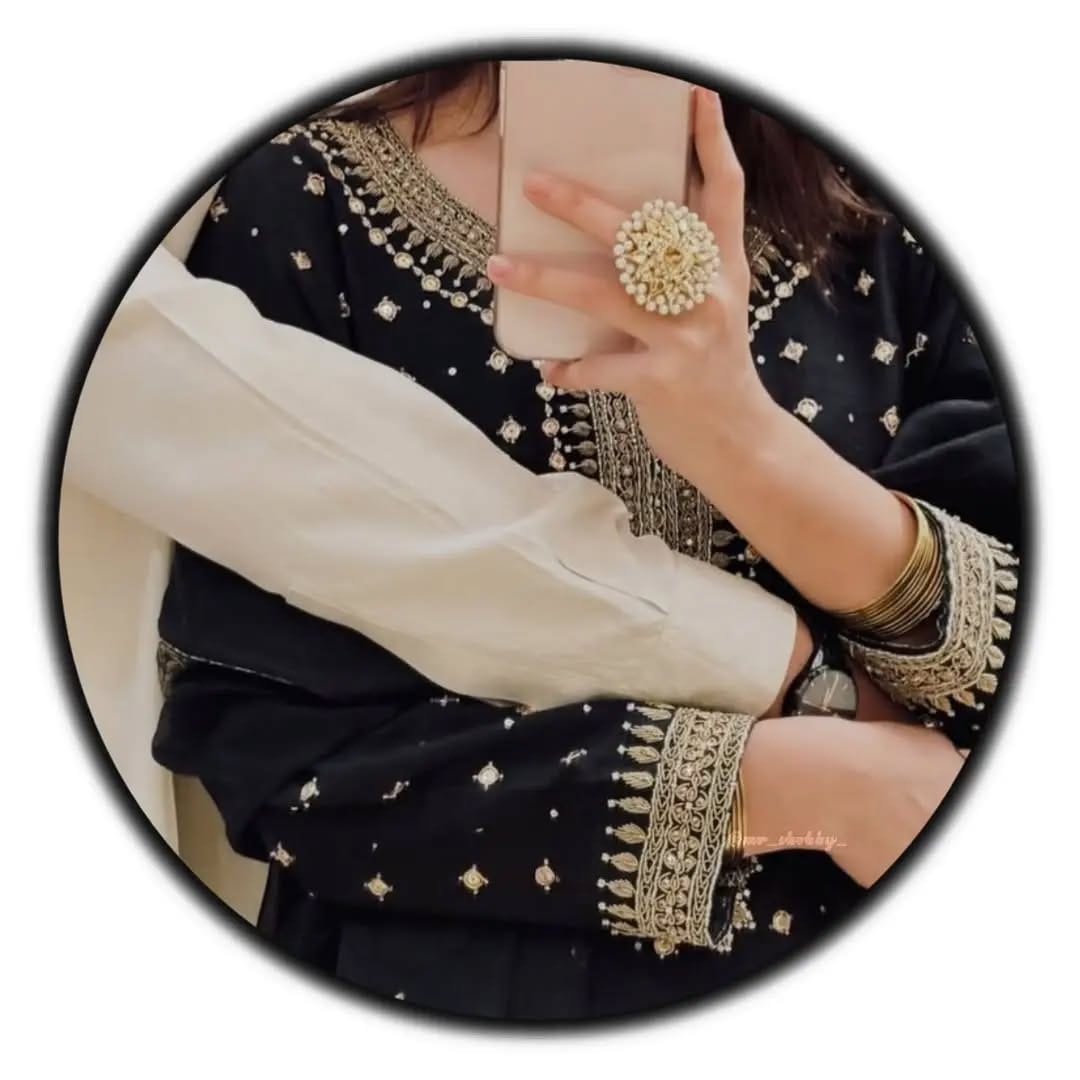 Post 8 by .. heart queen anaya on Instagram (carousel)