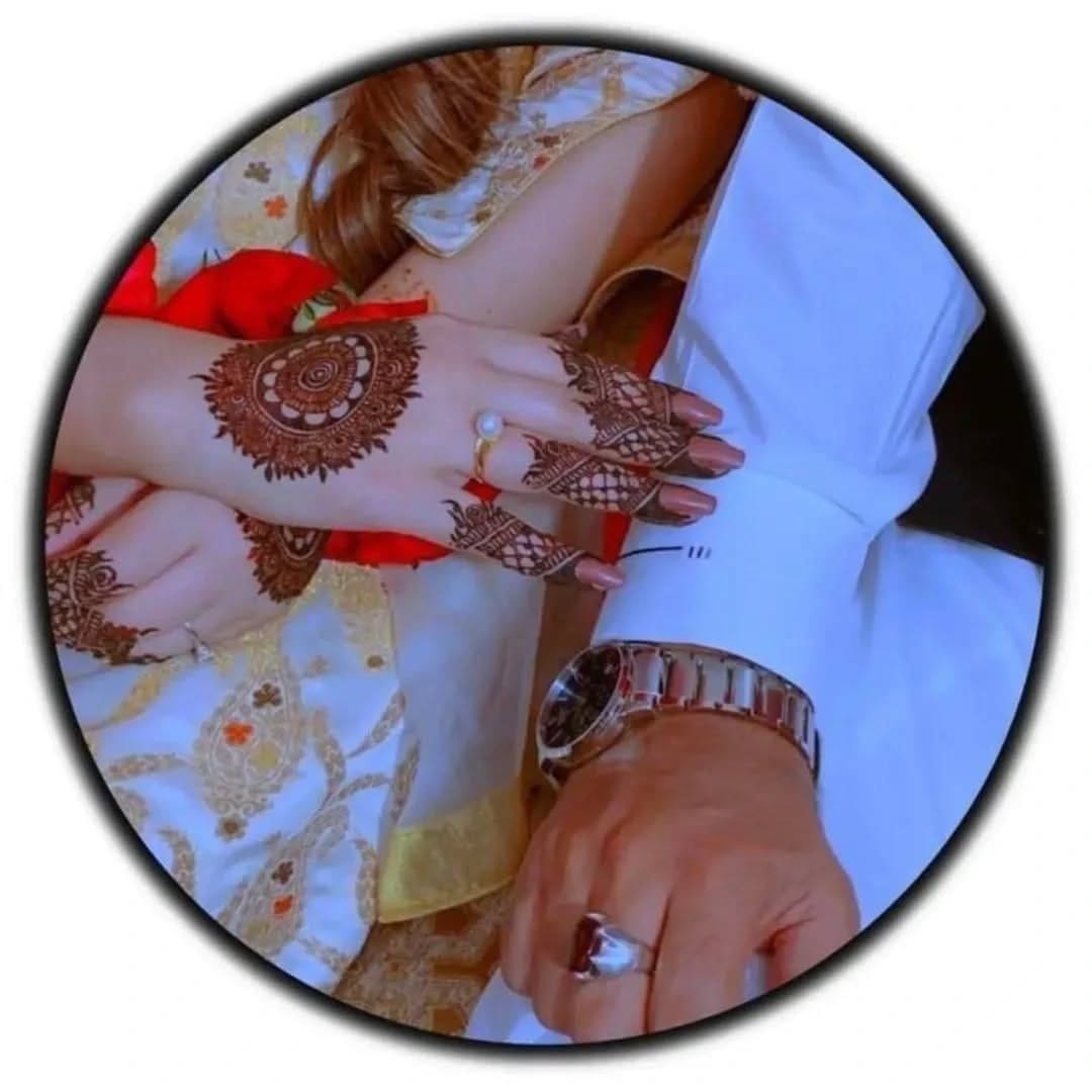 Post 9 by .. heart queen anaya on Instagram (carousel)