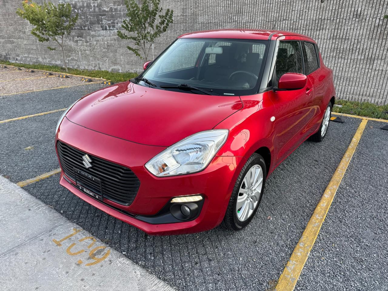 Post 7 by Elegance Cars México on TikTok (video)