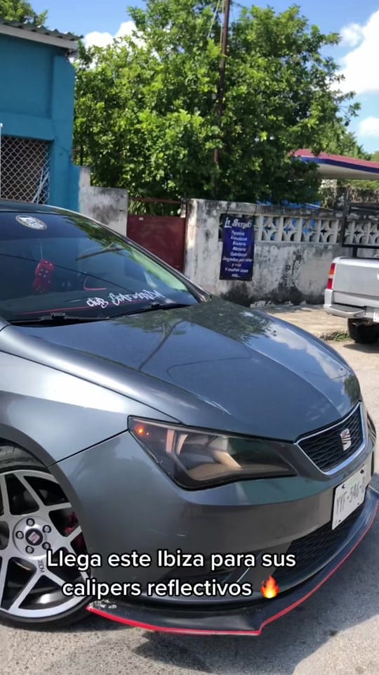 Post 8 by CUSTOM CAR GARAGE MERIDA on TikTok (video)