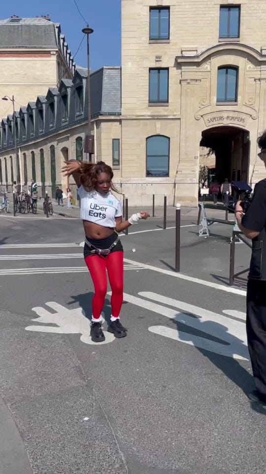 Post 3 by uneAwaCommeÇa on TikTok (video)