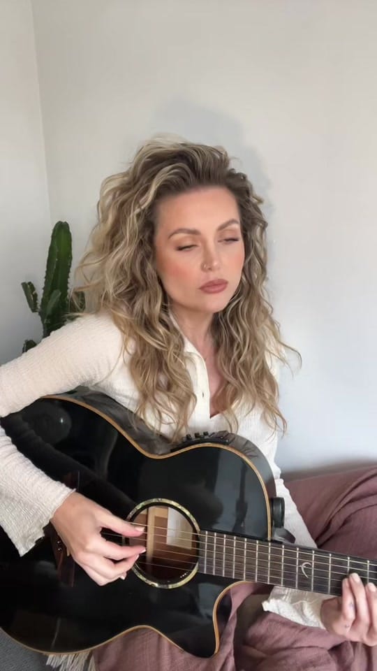 Post 4 by Paris Adams on TikTok (video)