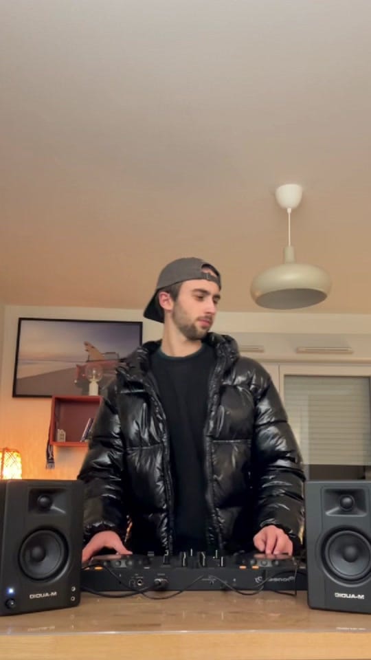 Post 5 by valtimo_music on TikTok (video)