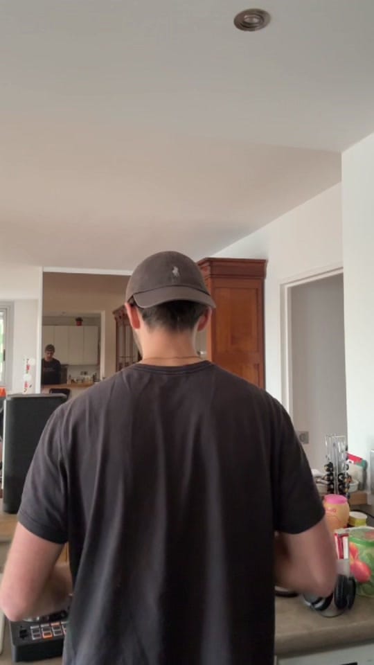 Post 7 by valtimo_music on TikTok (video)