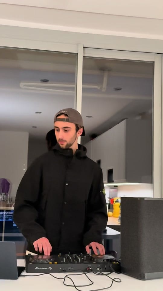 Post 3 by valtimo_music on TikTok (video)