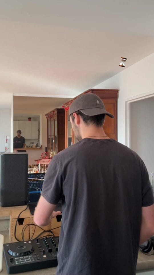 Post 8 by valtimo_music on TikTok (video)