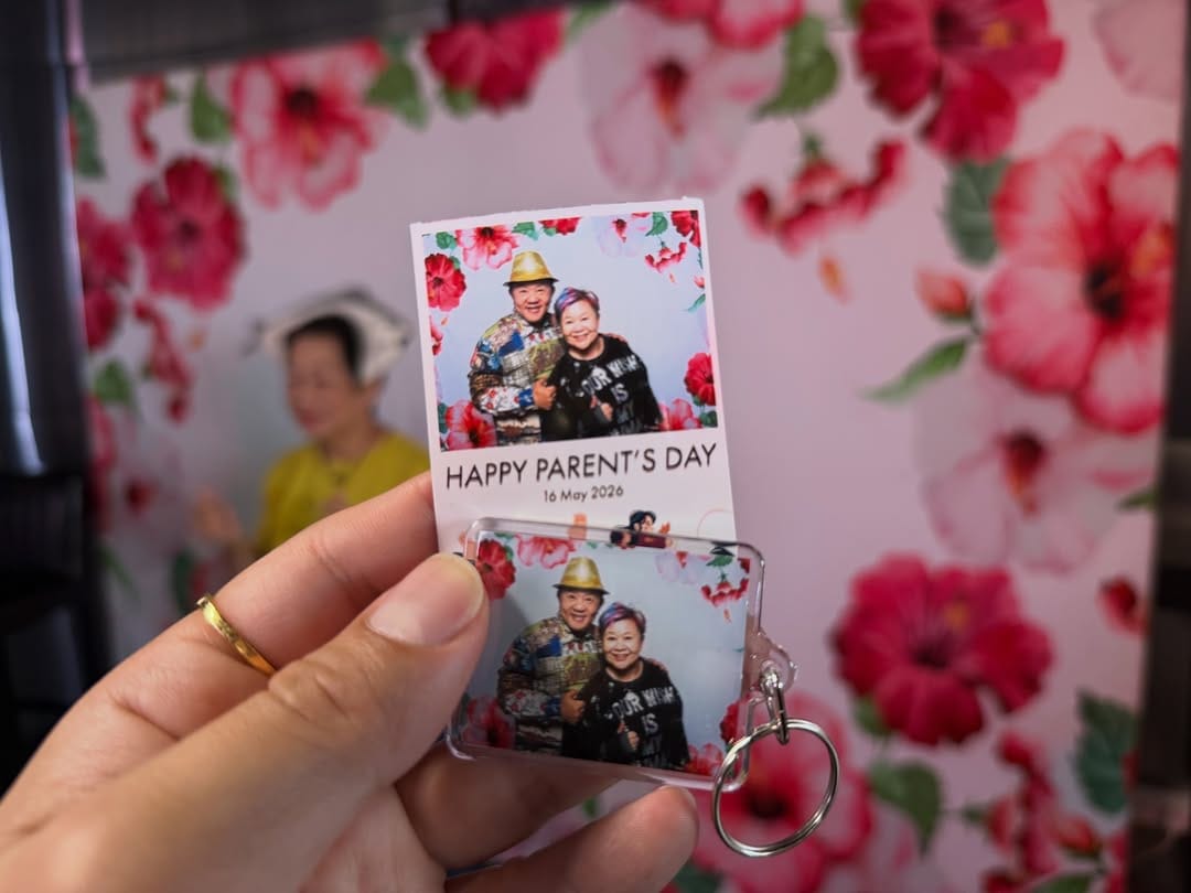 Post 2 by SG Photo Boy on Instagram (carousel)