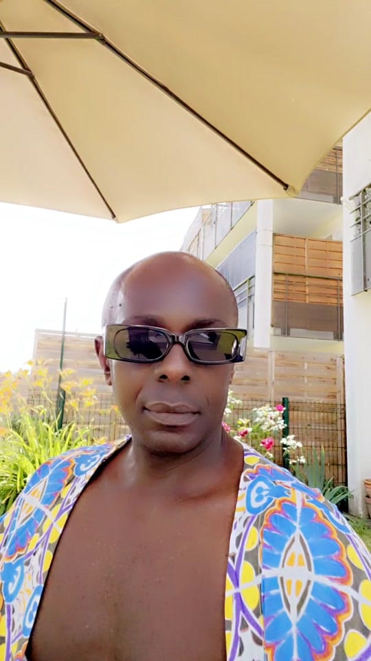 Post 3 by Junior De L'amour on TikTok (video)