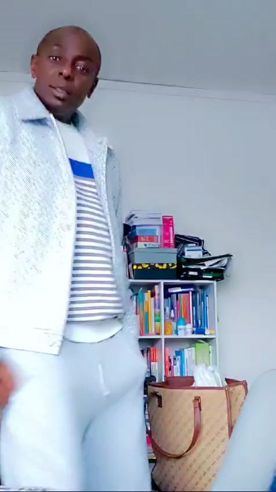 Post 10 by Junior De L'amour on TikTok (video)