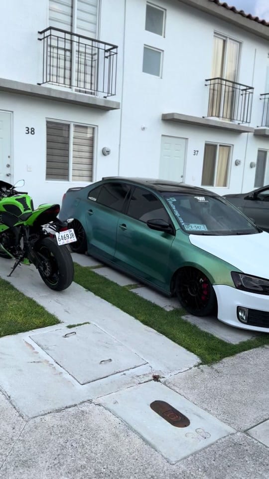 Post 7 by Axel_volks on TikTok (video)