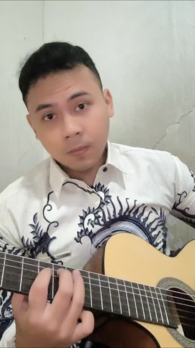 Post 6 by Ghalih Zhahran Aufar on Instagram (video)