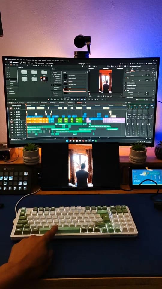 Post 8 by ELCORiTV | Emilio Corichi on TikTok (video)