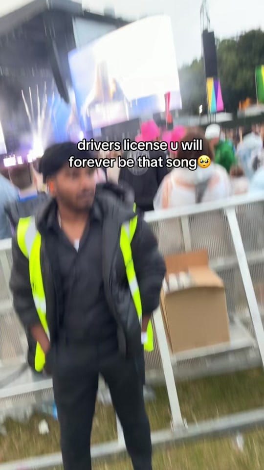 Post 2 by leon☀️ on TikTok (video)