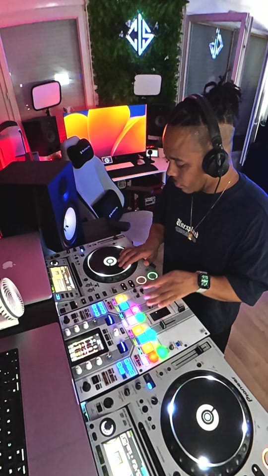 Post 8 by DJ CLS on TikTok (video)