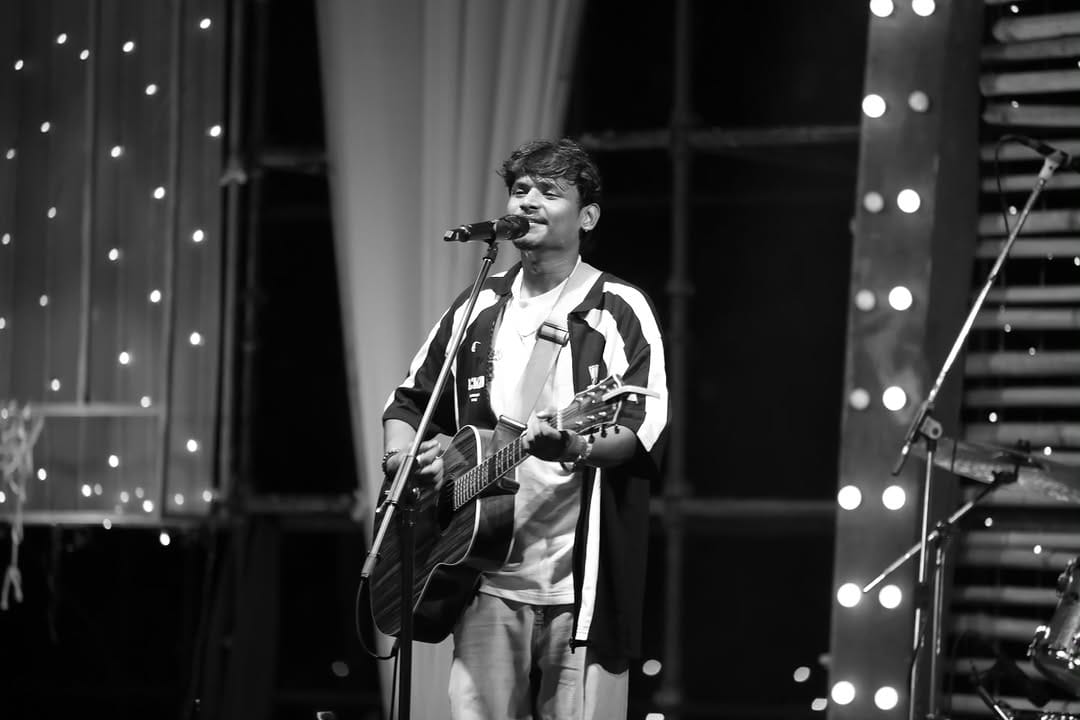 Post 2 by Yash Agarwal on Instagram (image)