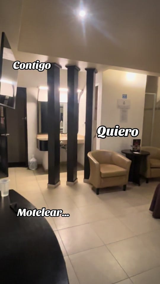 Post 3 by moteleandopuebla on TikTok (video)