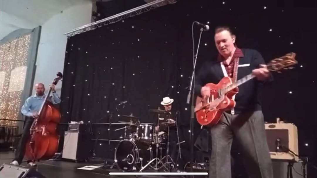Post 3 by Darrel Higham on Instagram (video)