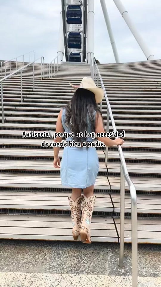 Post 6 by Jenny_oroz4 on TikTok (video)