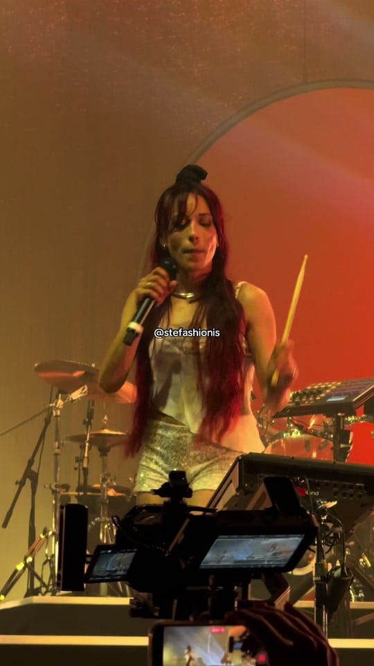Post 2 by Stefashionis on TikTok (video)