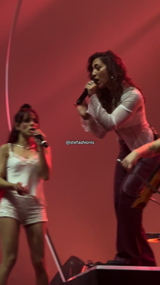 Post 3 by Stefashionis on TikTok (video)