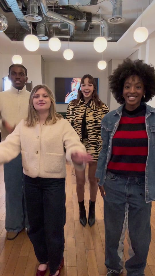 Post 10 by Sony Music France on TikTok (video)