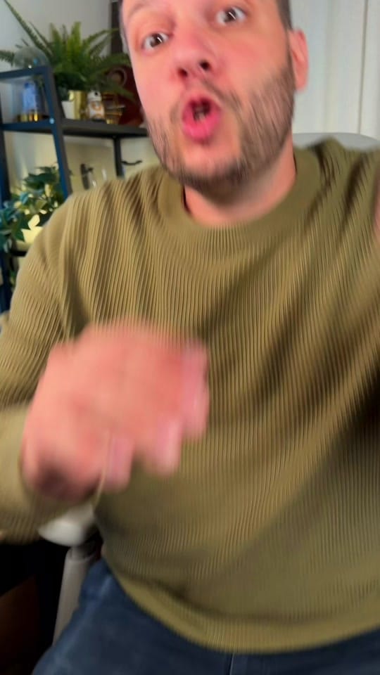 Post 6 by Alex Reframe on TikTok (video)