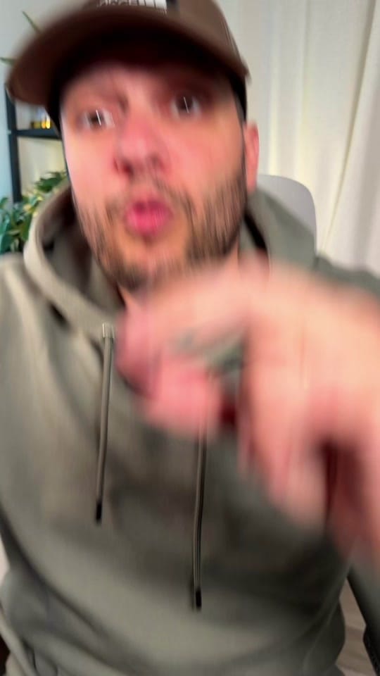 Post 1 by Alex Reframe on TikTok (video)