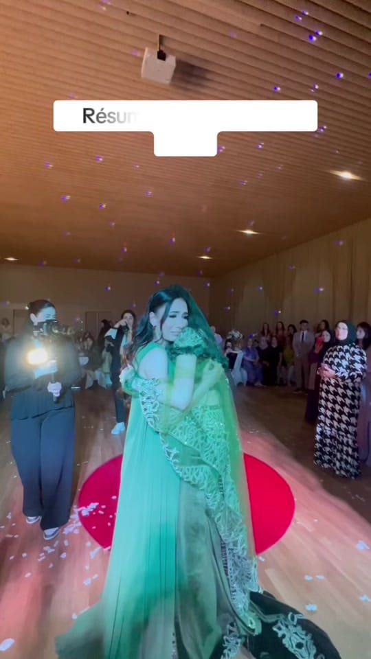 Post 9 by Feyzaaa on TikTok (video)
