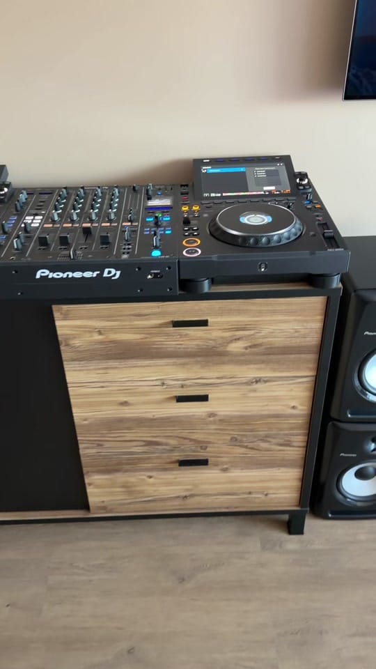 Post 5 by Dj Bogdan 🎧 on TikTok (video)