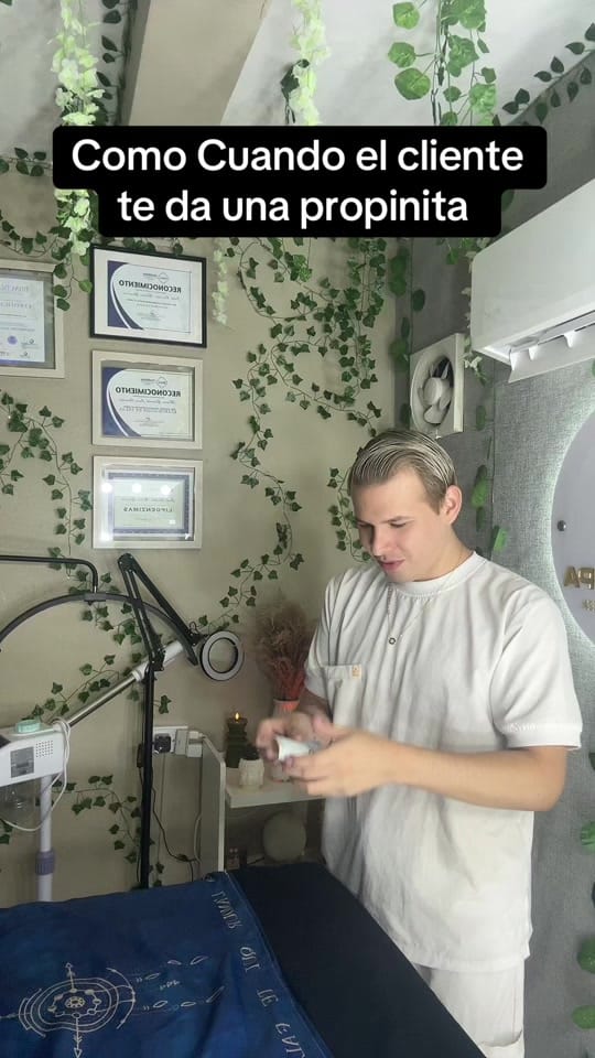 Post 3 by Osvaldo Gaxiola 🤴🏼👑 on TikTok (video)