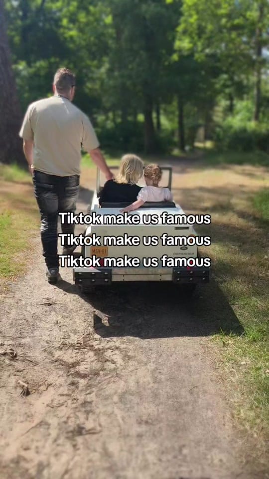 Post 3 by The Balloon Kids 🇳🇱 on TikTok (video)