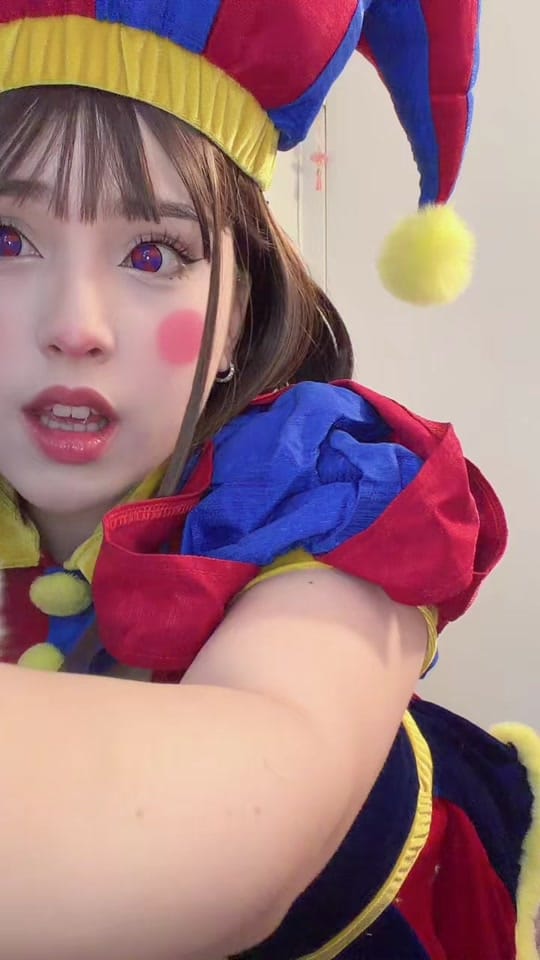 Post 5 by 𝓟𝓪𝓻𝓲𝓼 𝓛𝓮𝓮♡︎🎀 on TikTok (video)